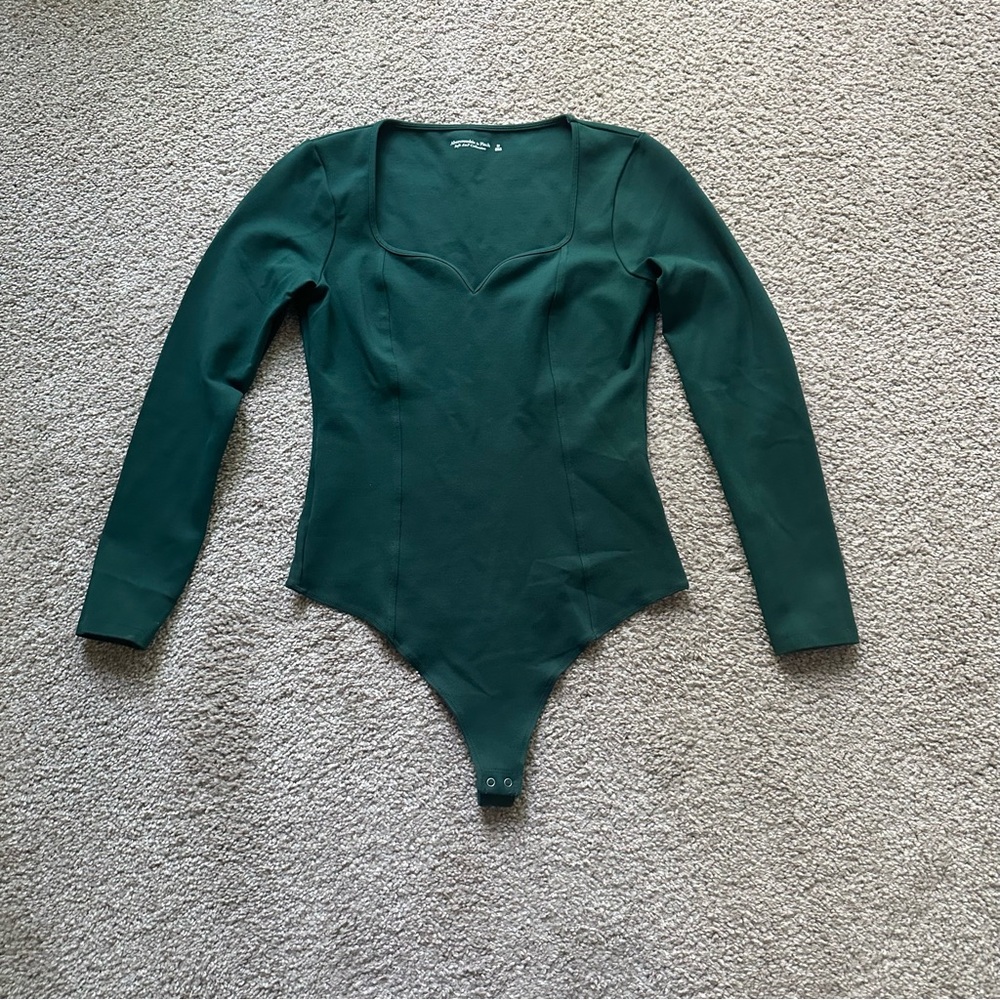 Abercrombie & Fitch Green Sweetheart Neckline Long Sleeve Bodysuit M